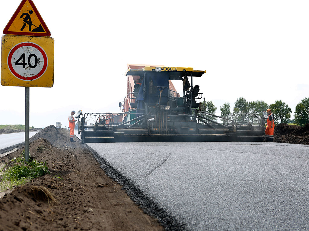 Белгородские власти хотят добиться дополнительных денег на ремонт дорог