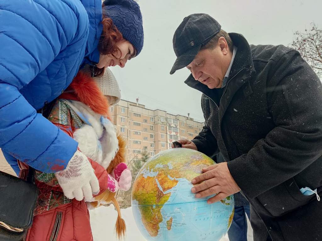 Рождественский ларец белгородской митрополии итоги. Белгородская елка 2021. Елка в Белгороде. Белгородская митрополия конкурс Рождественский ларец итоги 2021. Елка желаний Ярославская область 2021 год.