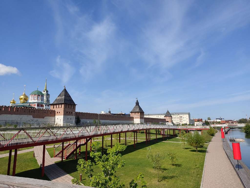Казанская набережная и Тульский кремль