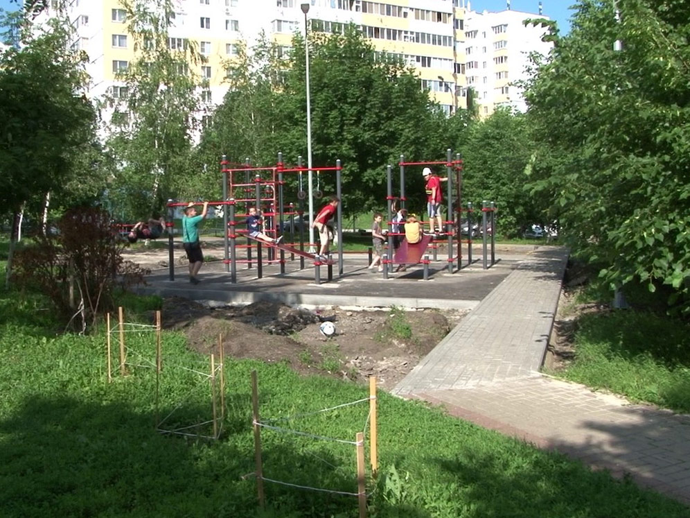 Центр управления регионом в июне рассмотрел 300 жалоб белгородцев на детские площадки