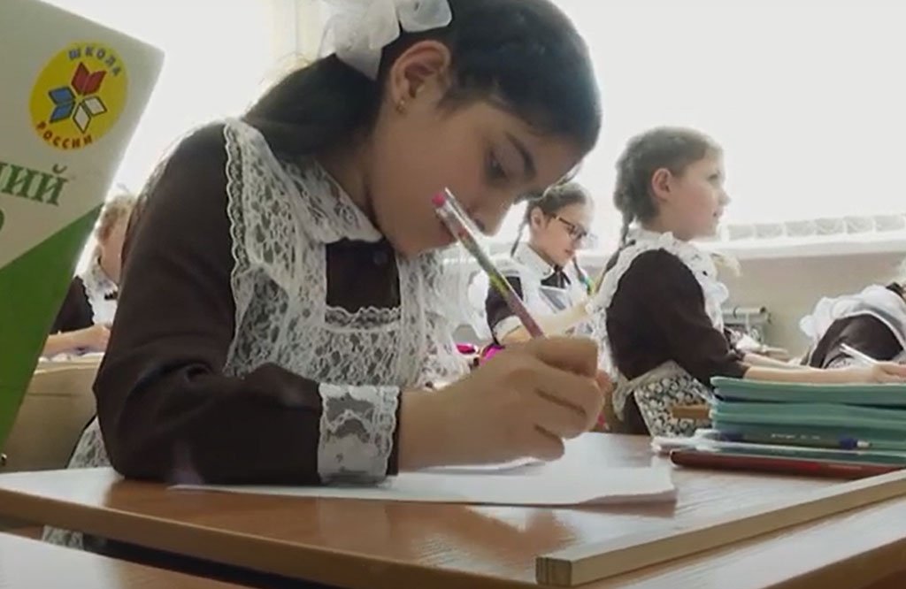 Белгородские школьники присоединились к всероссийской акции «Письмо солдату»