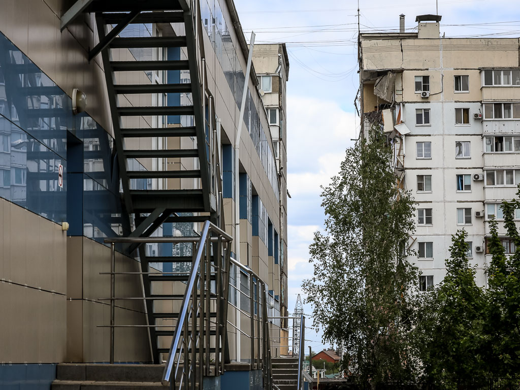 Жители дома на Щорса, 55а в Белгороде пожаловались, что не могут вернуться в свои квартиры