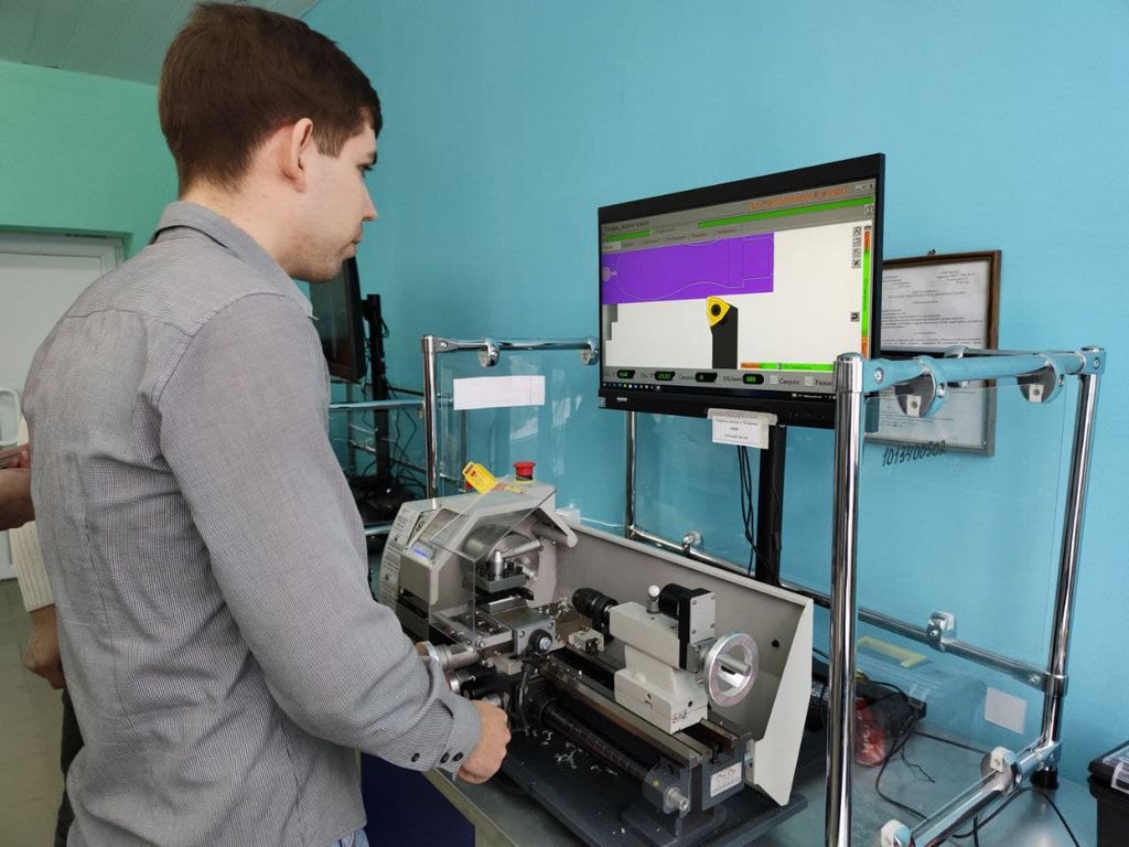 В 5 белгородских школ закупили оборудование для преподавания технологии