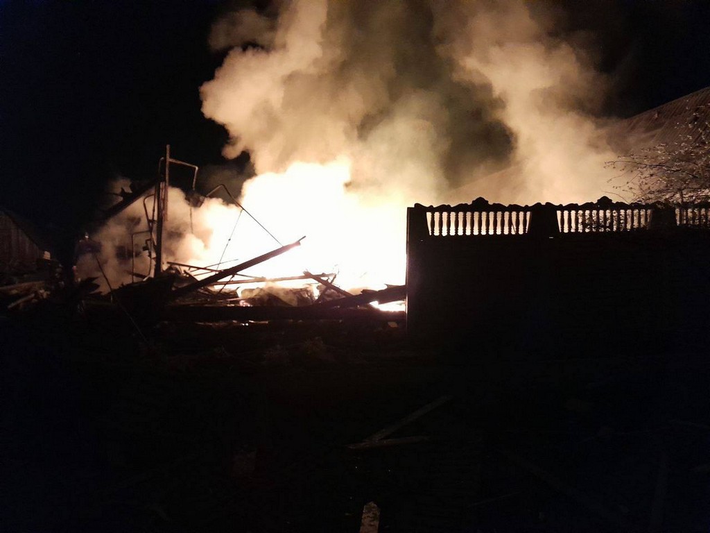 В Белгородском районе из‑за атаки дрона сгорел дом