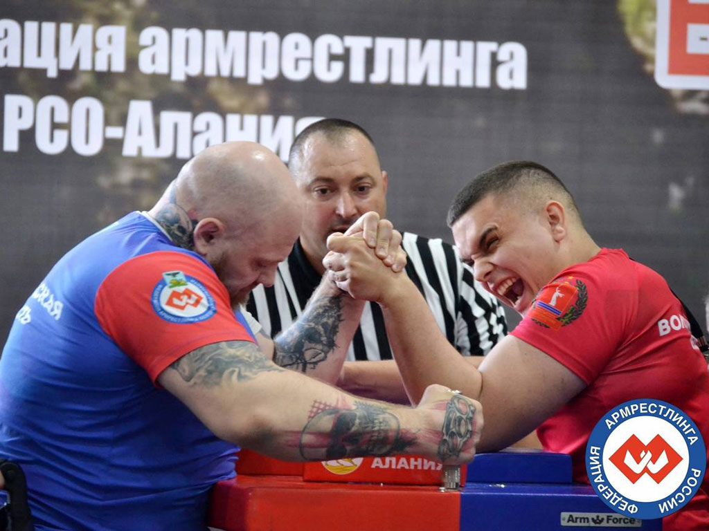 Белгородские армрестлеры выиграли 4 медали на всероссийском турнире