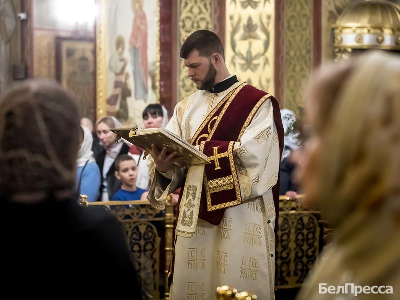 Как в Белгороде прошло Рождественское богослужение (фоторепортаж)