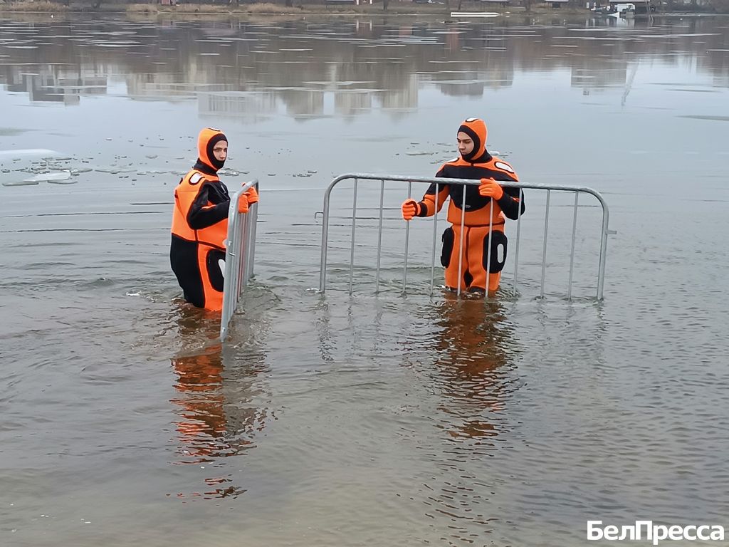 Белгородские спасатели проверили купели к крещенским купаниям