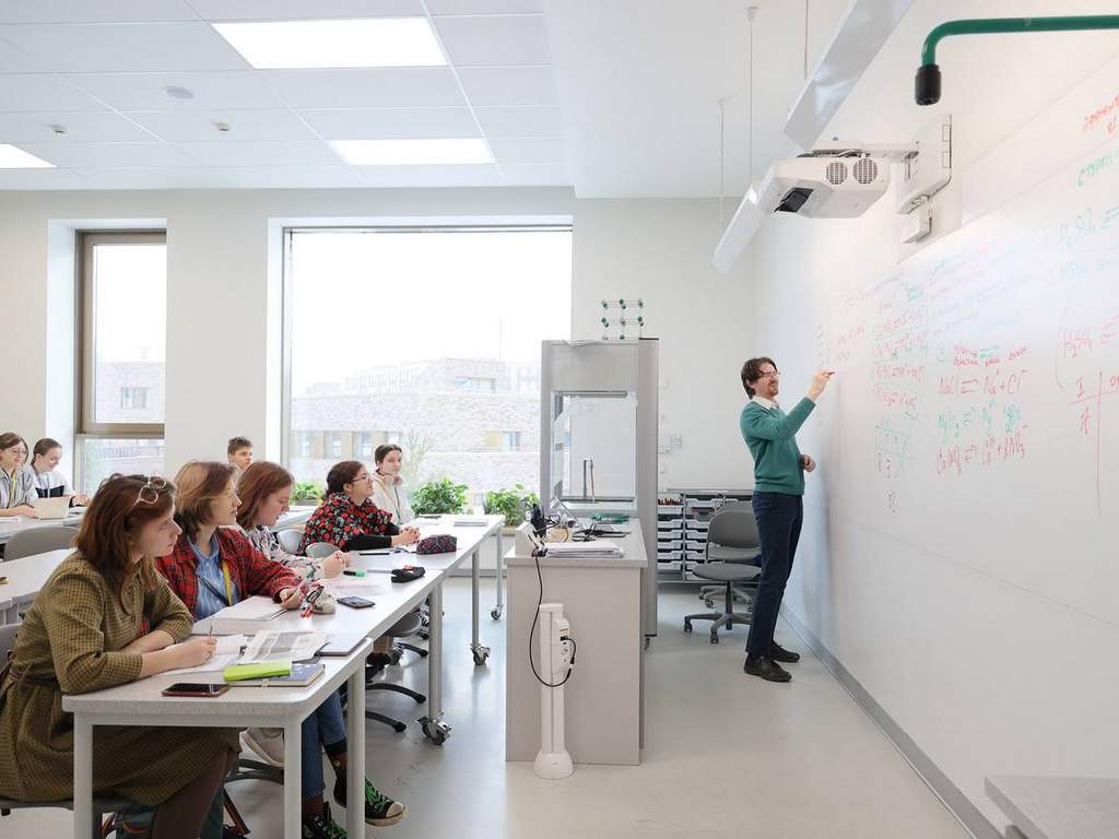 Во все 555 белгородских школ хотят внедрить лучшие образовательные практики