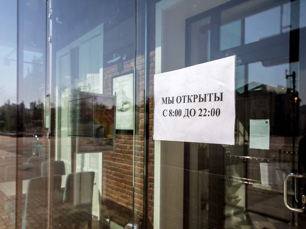 Белгородским магазинам и кафе выдали 243 предупреждения за санитарные нарушения