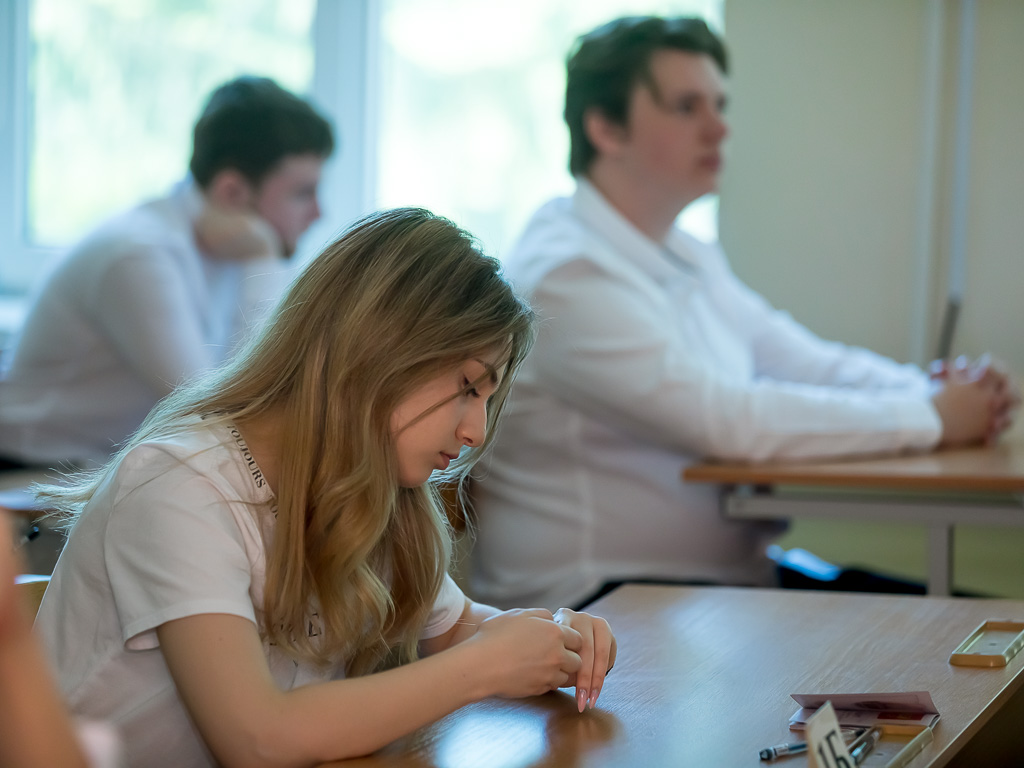 В Белгороде уроки для школьников будут проводить и на верхних этажах учебных заведений